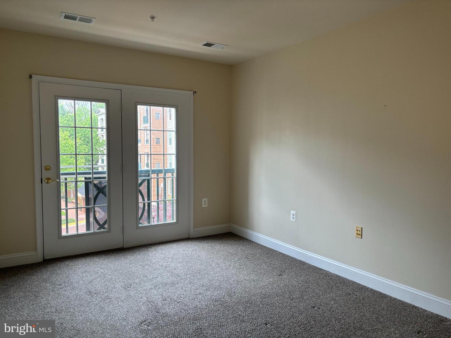 2903 SAINTSBURY PLZ #310, FAIRFAX, Virginia 22031, 2 Bedrooms Bedrooms, ,2 BathroomsBathrooms,Residential,For sale,2903 SAINTSBURY PLZ #310,VAFX2239522 MLS # VAFX2239522