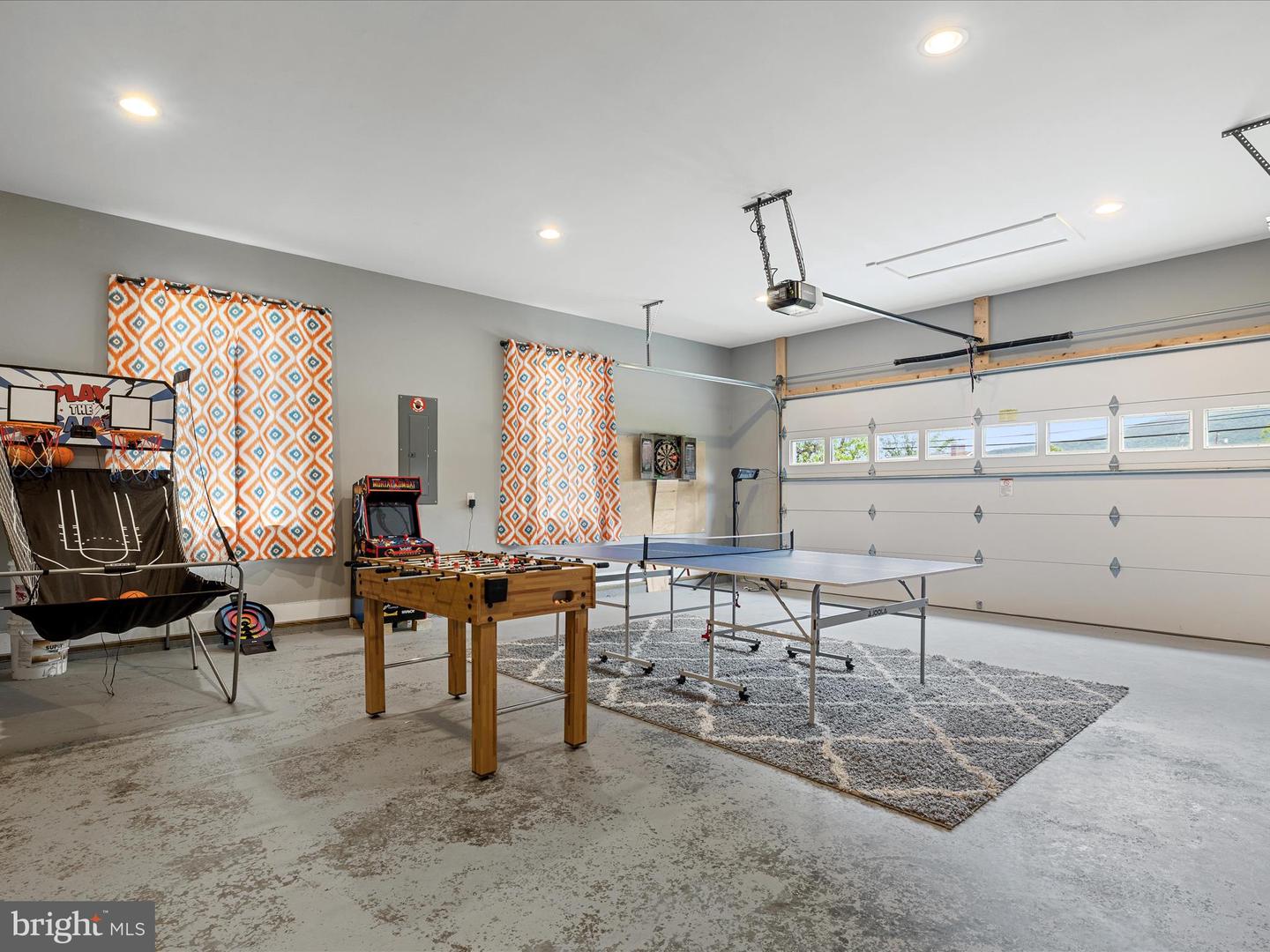 9242 MCGAHEYSVILLE RD, MC GAHEYSVILLE, Virginia 22840, 3 Bedrooms Bedrooms, ,2 BathroomsBathrooms,Residential,For sale,9242 MCGAHEYSVILLE RD,VARO2002276 MLS # VARO2002276