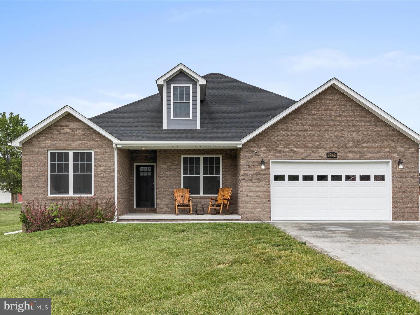 9242 MCGAHEYSVILLE RD, MC GAHEYSVILLE, Virginia 22840, 3 Bedrooms Bedrooms, ,2 BathroomsBathrooms,Residential,For sale,9242 MCGAHEYSVILLE RD,VARO2002276 MLS # VARO2002276