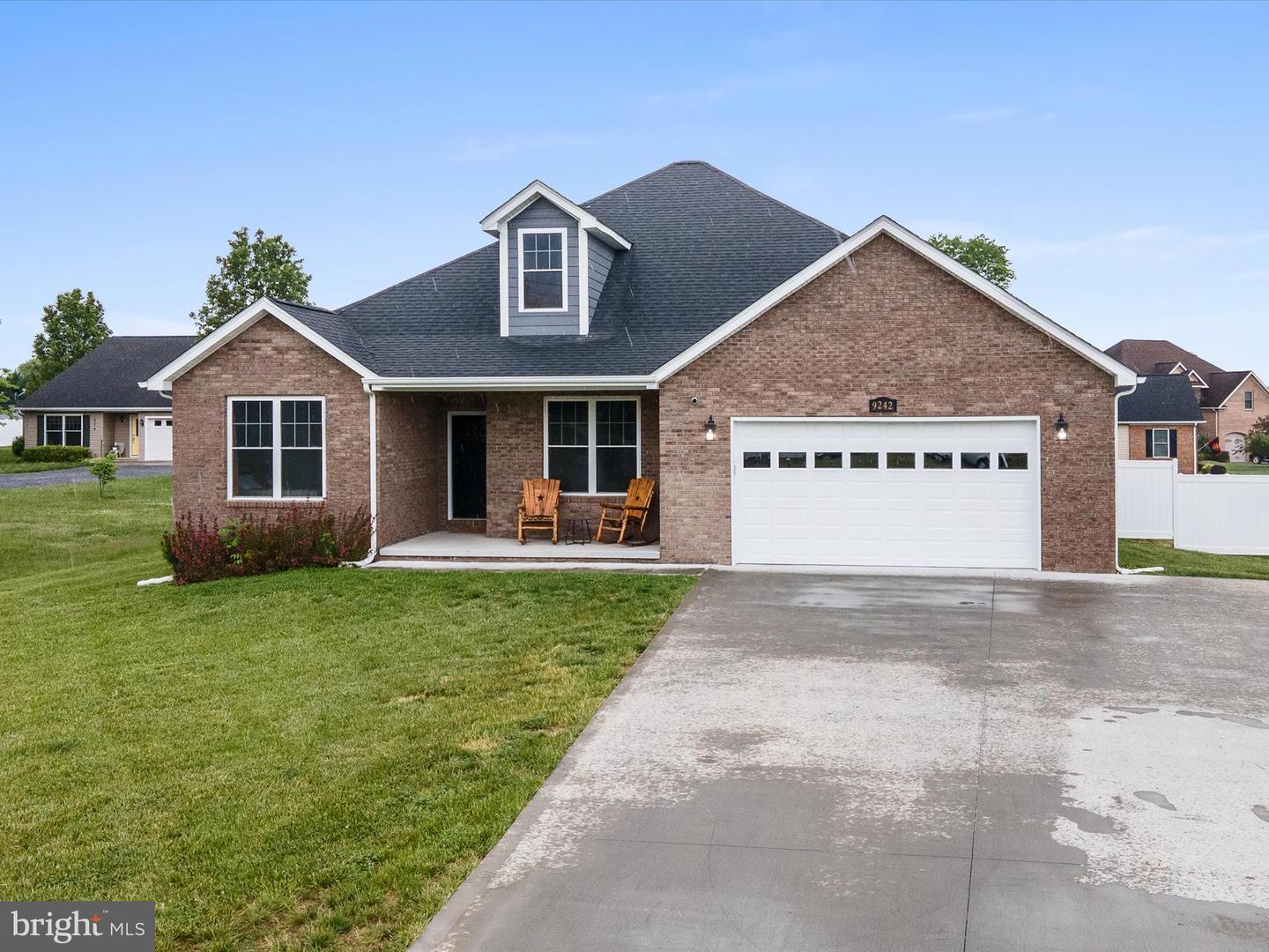 9242 MCGAHEYSVILLE RD, MC GAHEYSVILLE, Virginia 22840, 3 Bedrooms Bedrooms, ,2 BathroomsBathrooms,Residential,For sale,9242 MCGAHEYSVILLE RD,VARO2002276 MLS # VARO2002276