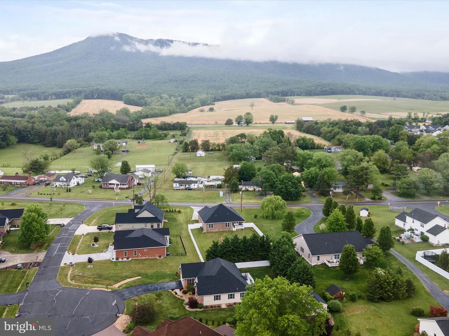 9242 MCGAHEYSVILLE RD, MC GAHEYSVILLE, Virginia 22840, 3 Bedrooms Bedrooms, ,2 BathroomsBathrooms,Residential,For sale,9242 MCGAHEYSVILLE RD,VARO2002276 MLS # VARO2002276