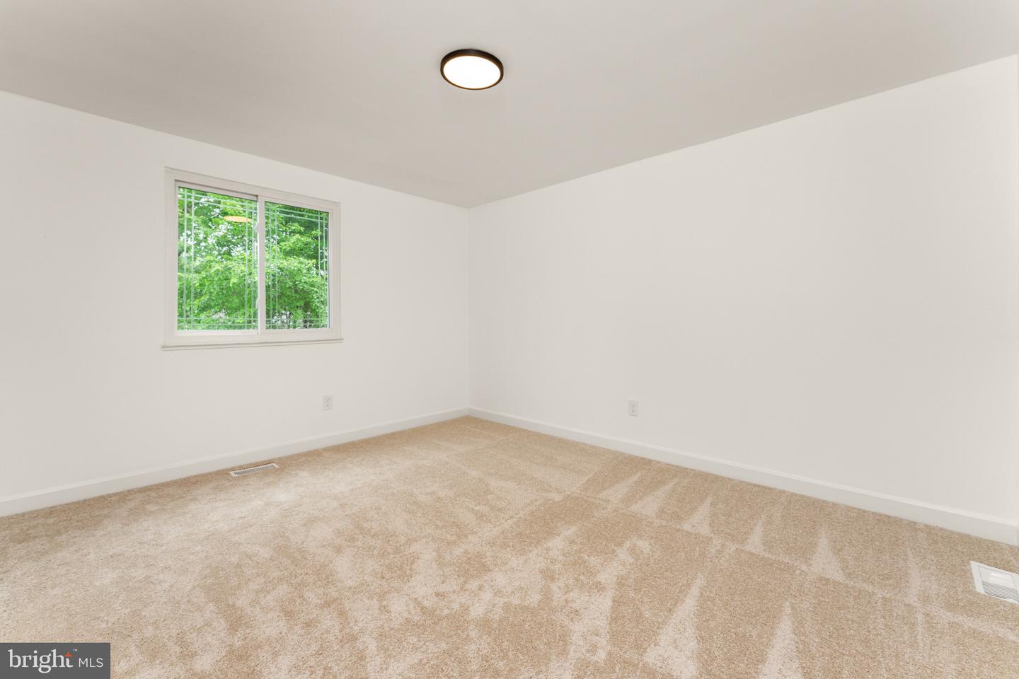 12917 FRAMINGHAM CT, HERNDON, Virginia 20171, 5 Bedrooms Bedrooms, ,3 BathroomsBathrooms,Residential,For sale,12917 FRAMINGHAM CT,VAFX2239954 MLS # VAFX2239954