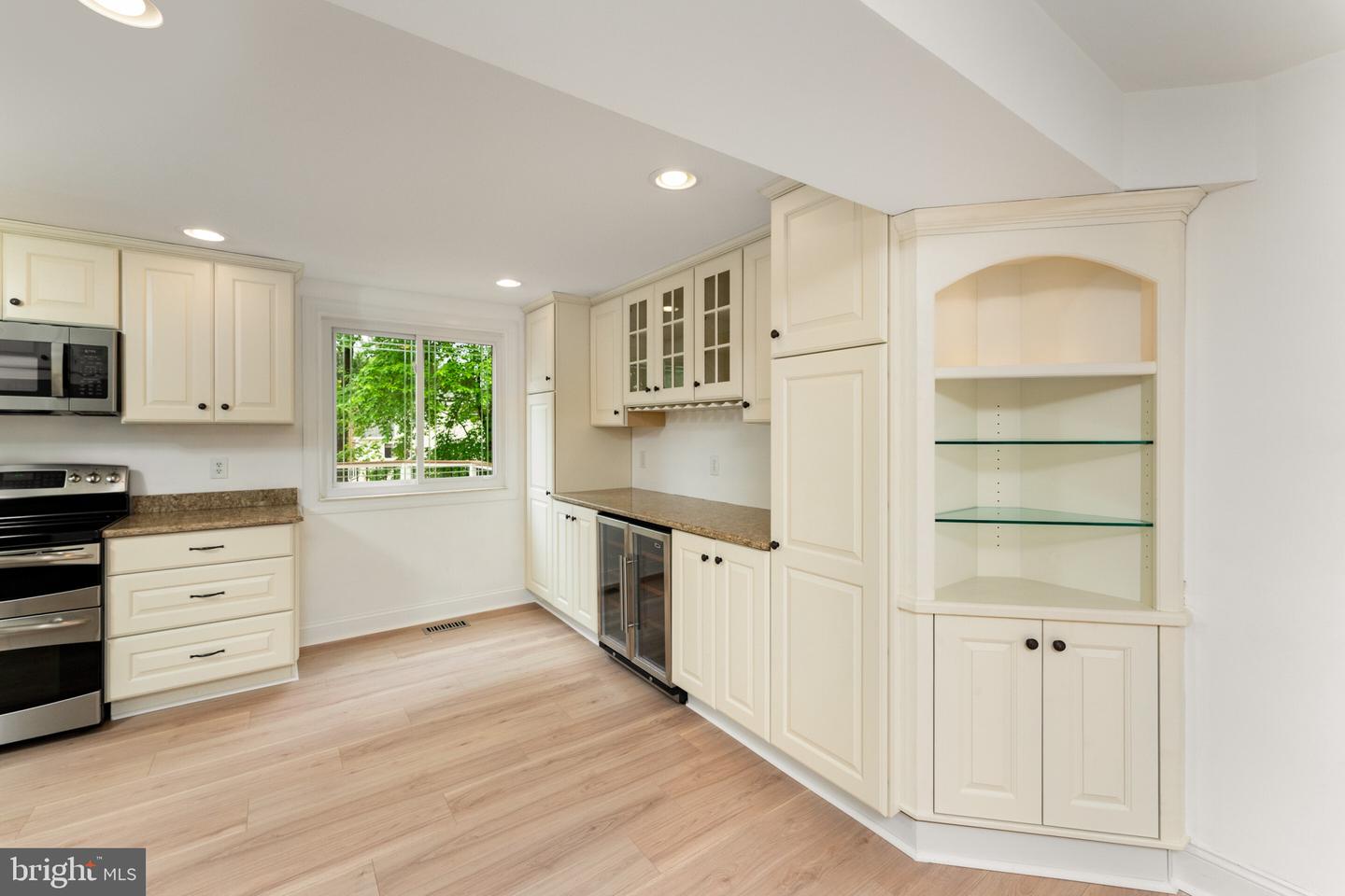 12917 FRAMINGHAM CT, HERNDON, Virginia 20171, 5 Bedrooms Bedrooms, ,3 BathroomsBathrooms,Residential,For sale,12917 FRAMINGHAM CT,VAFX2239954 MLS # VAFX2239954