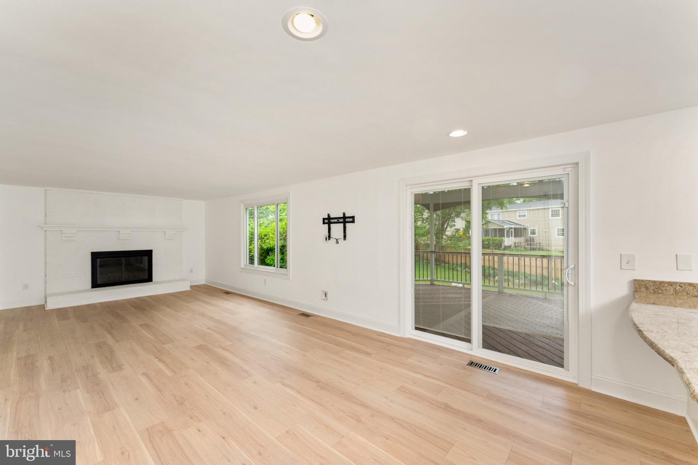 12917 FRAMINGHAM CT, HERNDON, Virginia 20171, 5 Bedrooms Bedrooms, ,3 BathroomsBathrooms,Residential,For sale,12917 FRAMINGHAM CT,VAFX2239954 MLS # VAFX2239954