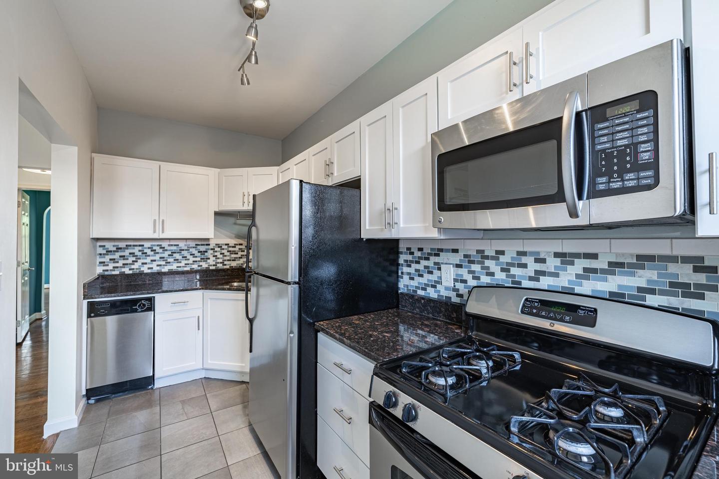 422 BUTTERNUT ST NW #111, WASHINGTON, District Of Columbia 20012, 1 Bedroom Bedrooms, ,2 BathroomsBathrooms,Residential,For sale,422 BUTTERNUT ST NW #111,DCDC2199586 MLS # DCDC2199586