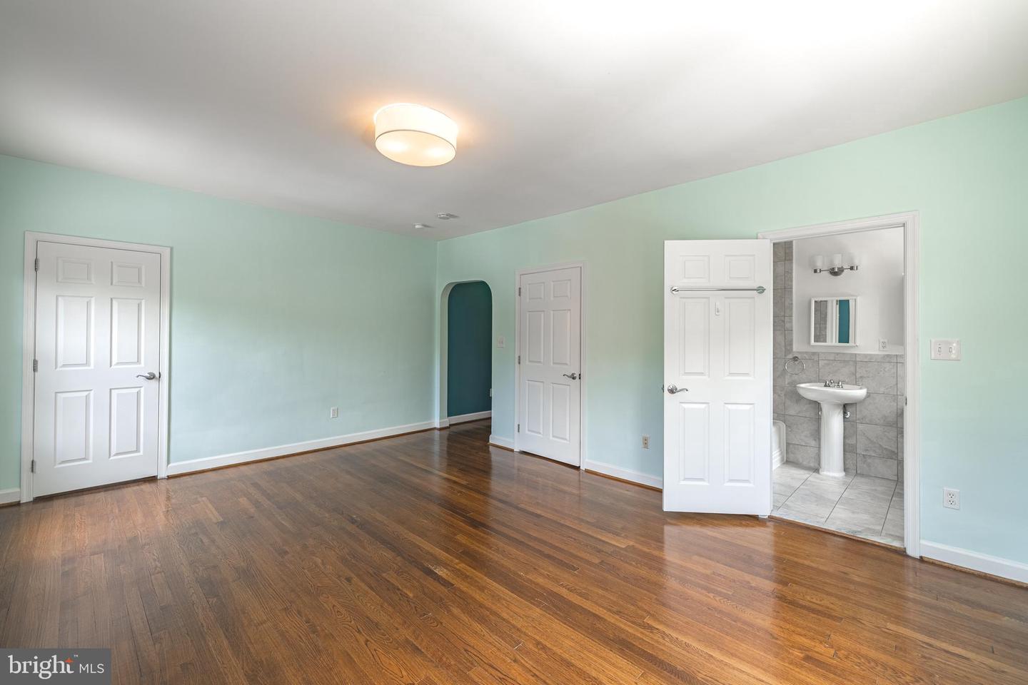 422 BUTTERNUT ST NW #111, WASHINGTON, District Of Columbia 20012, 1 Bedroom Bedrooms, ,2 BathroomsBathrooms,Residential,For sale,422 BUTTERNUT ST NW #111,DCDC2199586 MLS # DCDC2199586