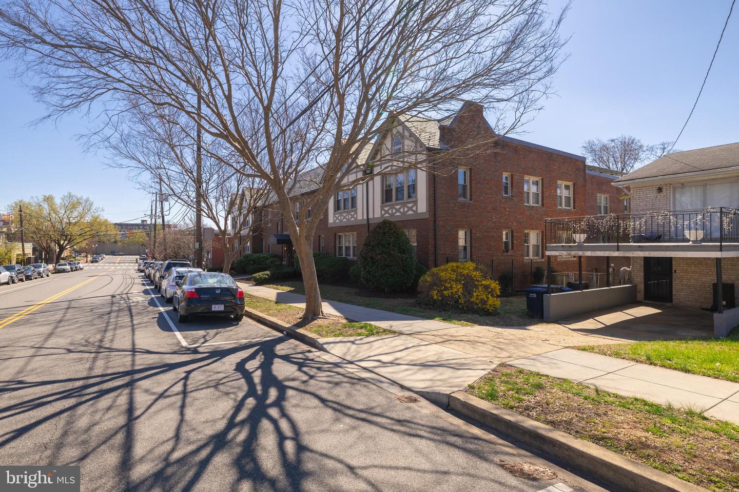 422 BUTTERNUT ST NW #111, WASHINGTON, District Of Columbia 20012, 1 Bedroom Bedrooms, ,2 BathroomsBathrooms,Residential,For sale,422 BUTTERNUT ST NW #111,DCDC2199586 MLS # DCDC2199586