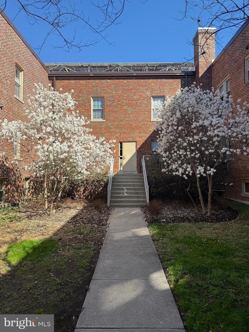 422 BUTTERNUT ST NW #111, WASHINGTON, District Of Columbia 20012, 1 Bedroom Bedrooms, ,2 BathroomsBathrooms,Residential,For sale,422 BUTTERNUT ST NW #111,DCDC2199586 MLS # DCDC2199586