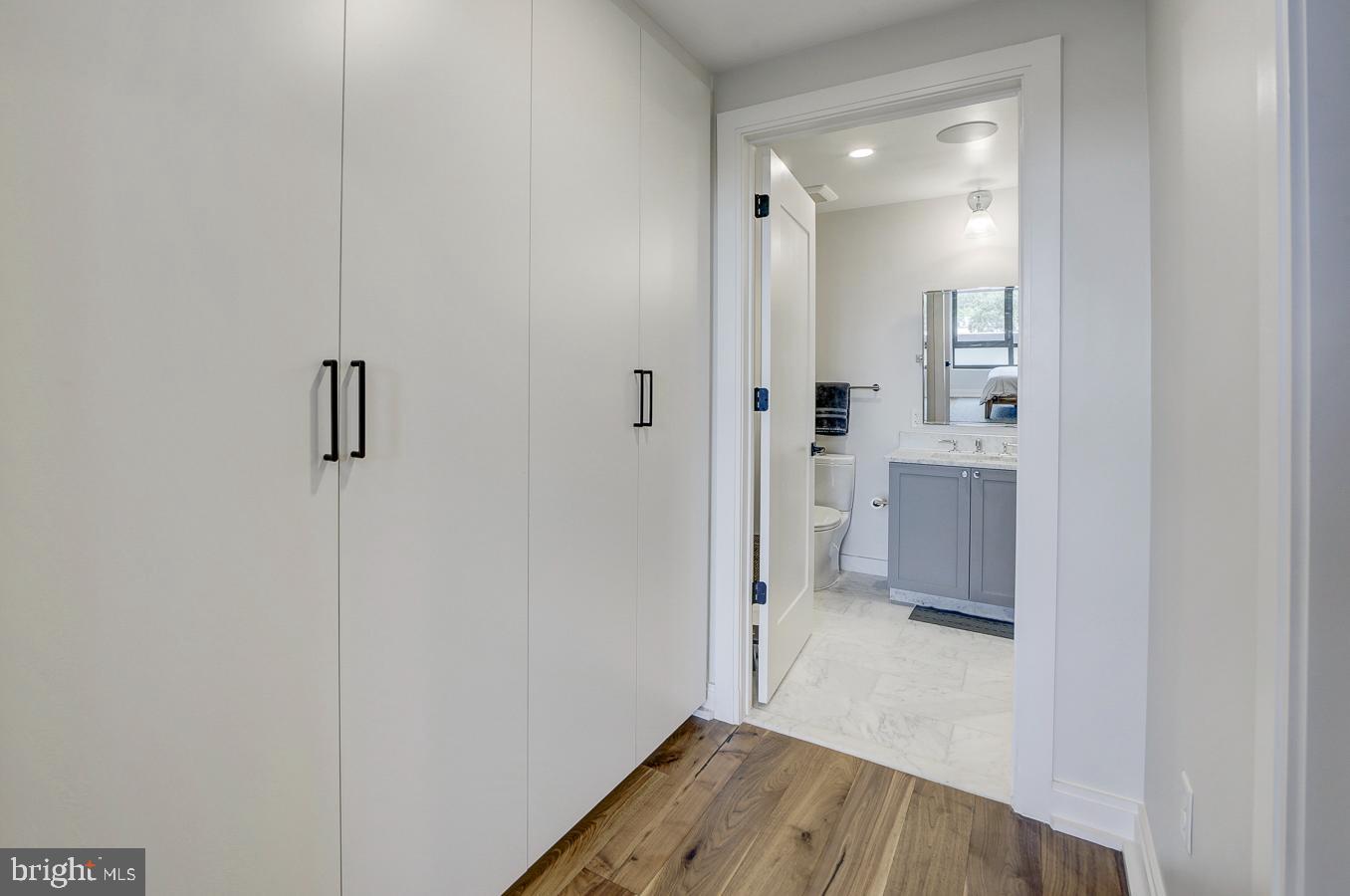 1111 PENNSYLVANIA AVE SE #409, WASHINGTON, District Of Columbia 20003, 2 Bedrooms Bedrooms, ,2 BathroomsBathrooms,Residential,For sale,1111 PENNSYLVANIA AVE SE #409,DCDC2199666 MLS # DCDC2199666