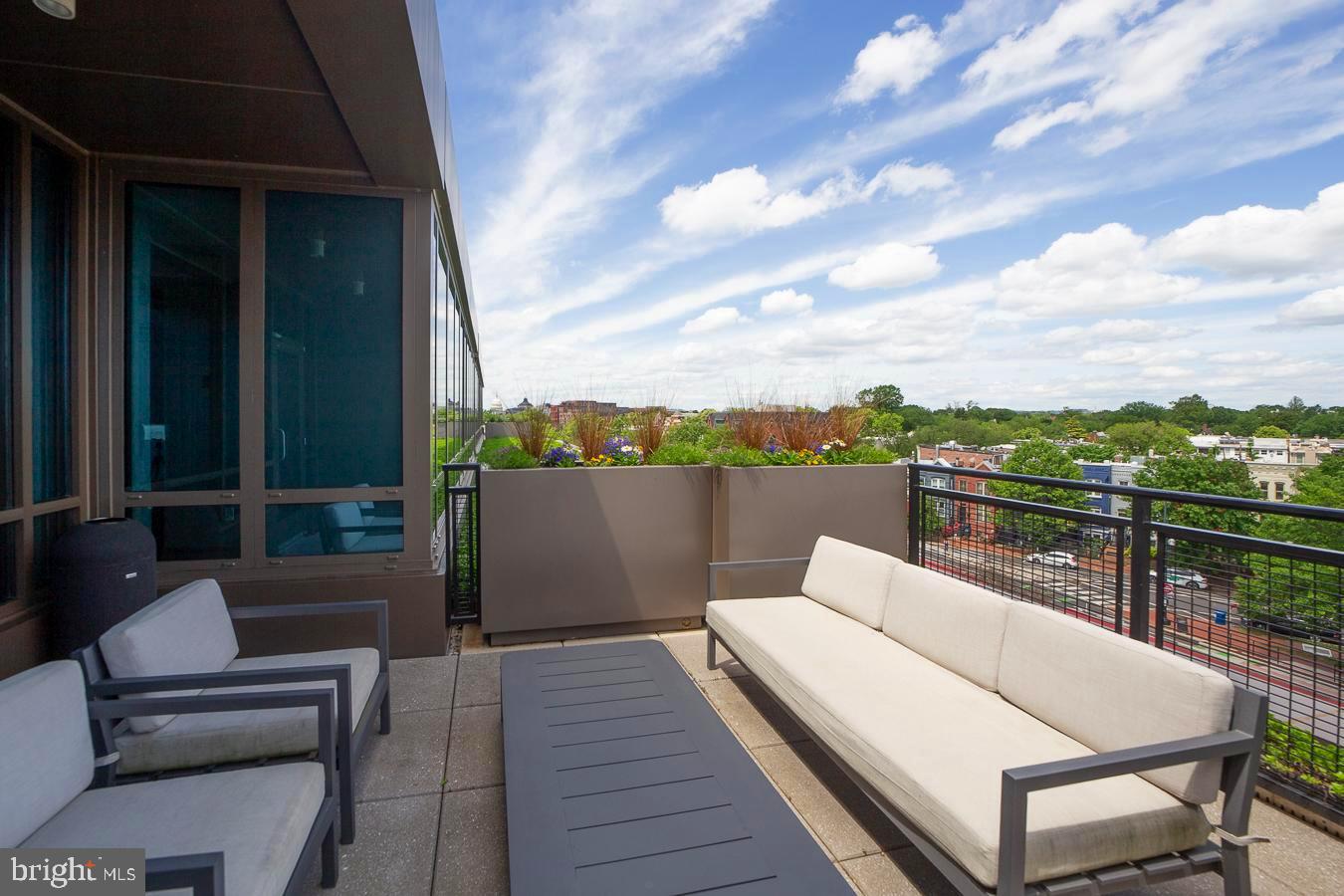 1111 PENNSYLVANIA AVE SE #409, WASHINGTON, District Of Columbia 20003, 2 Bedrooms Bedrooms, ,2 BathroomsBathrooms,Residential,For sale,1111 PENNSYLVANIA AVE SE #409,DCDC2199666 MLS # DCDC2199666