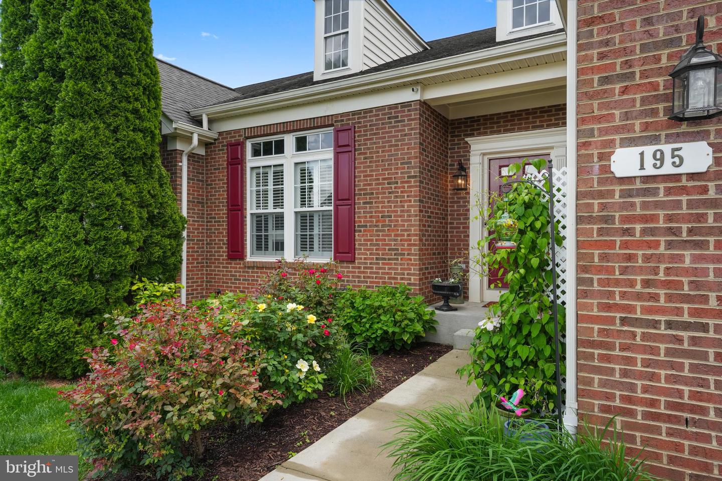 195 ONYX WAY, WARRENTON, Virginia 20186, 3 Bedrooms Bedrooms, ,2 BathroomsBathrooms,Residential,For sale,195 ONYX WAY,VAFQ2016544 MLS # VAFQ2016544