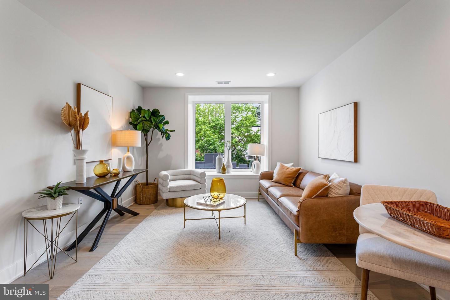 845 19TH ST NE #UNIT 7, WASHINGTON, District Of Columbia 20002, 1 Bedroom Bedrooms, ,1 BathroomBathrooms,Residential,For sale,845 19TH ST NE #UNIT 7,DCDC2199670 MLS # DCDC2199670