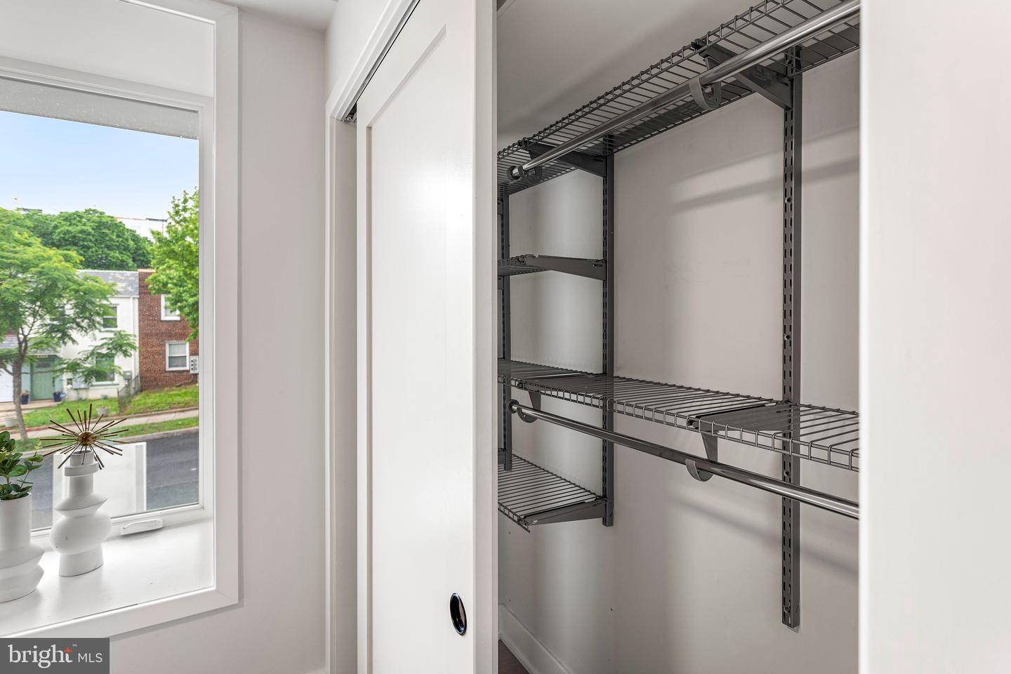 845 19TH ST NE #UNIT 7, WASHINGTON, District Of Columbia 20002, 1 Bedroom Bedrooms, ,1 BathroomBathrooms,Residential,For sale,845 19TH ST NE #UNIT 7,DCDC2199670 MLS # DCDC2199670