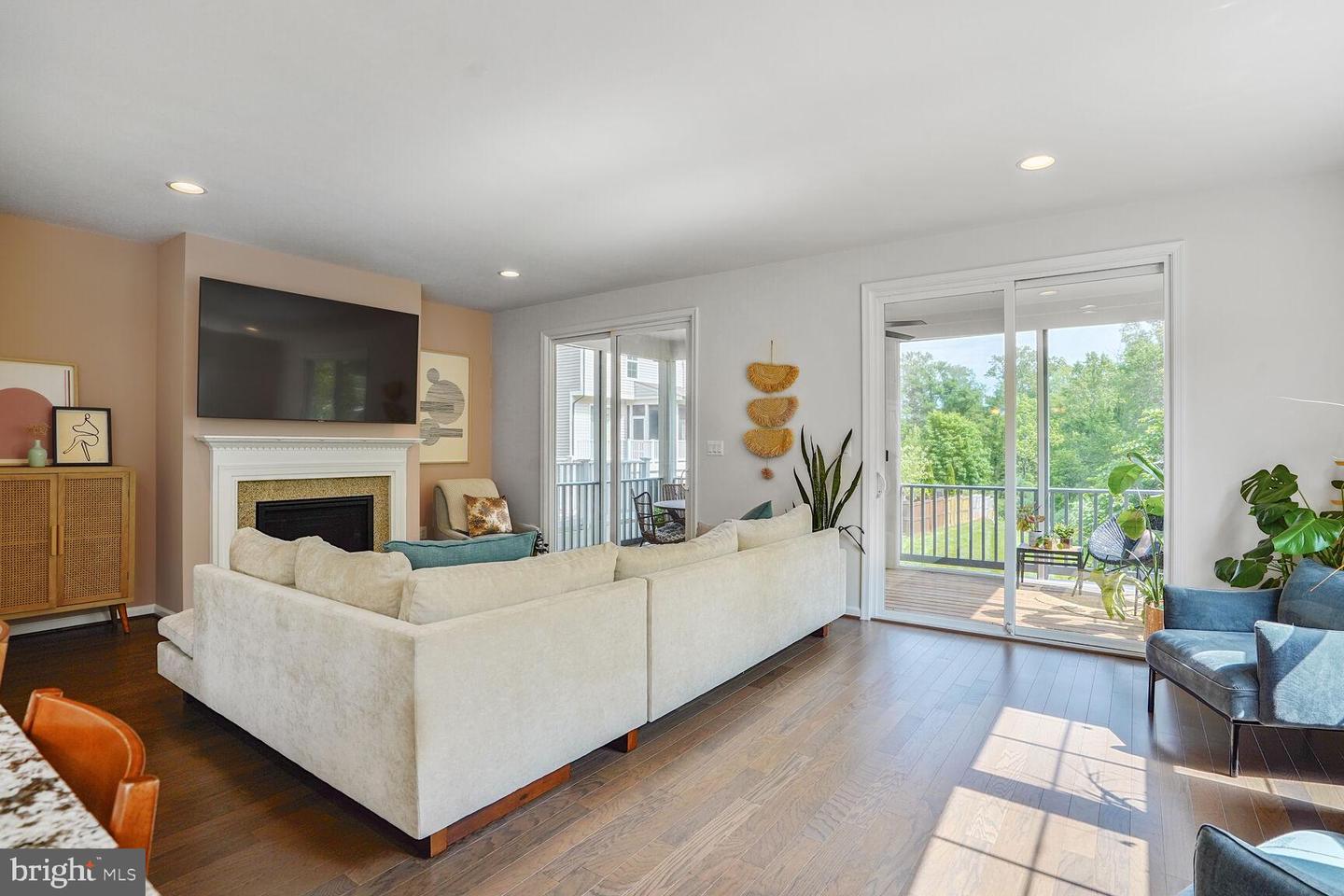 8108 HONEY BEE WAY, MANASSAS, Virginia 20111, 4 Bedrooms Bedrooms, ,3 BathroomsBathrooms,Residential,For sale,8108 HONEY BEE WAY,VAPW2094282 MLS # VAPW2094282