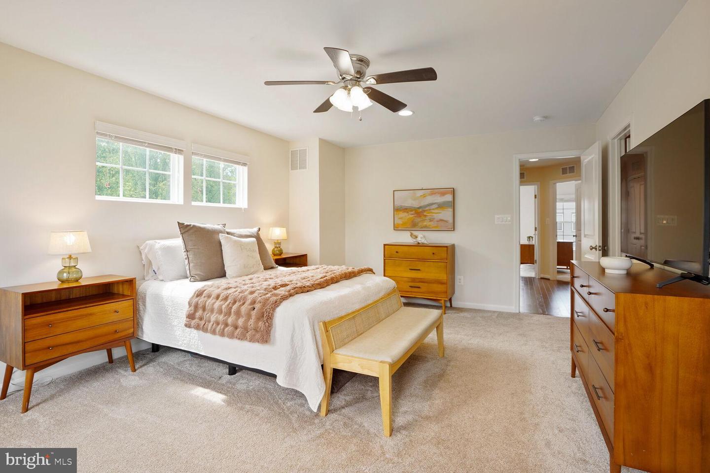 8108 HONEY BEE WAY, MANASSAS, Virginia 20111, 4 Bedrooms Bedrooms, ,3 BathroomsBathrooms,Residential,For sale,8108 HONEY BEE WAY,VAPW2094282 MLS # VAPW2094282