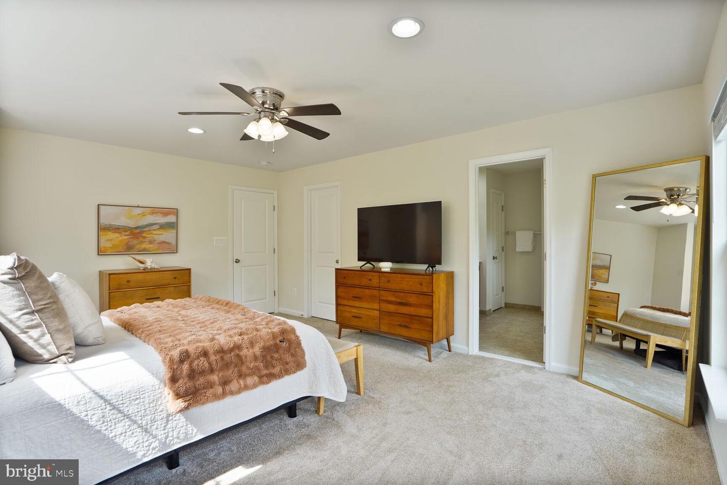 8108 HONEY BEE WAY, MANASSAS, Virginia 20111, 4 Bedrooms Bedrooms, ,3 BathroomsBathrooms,Residential,For sale,8108 HONEY BEE WAY,VAPW2094282 MLS # VAPW2094282