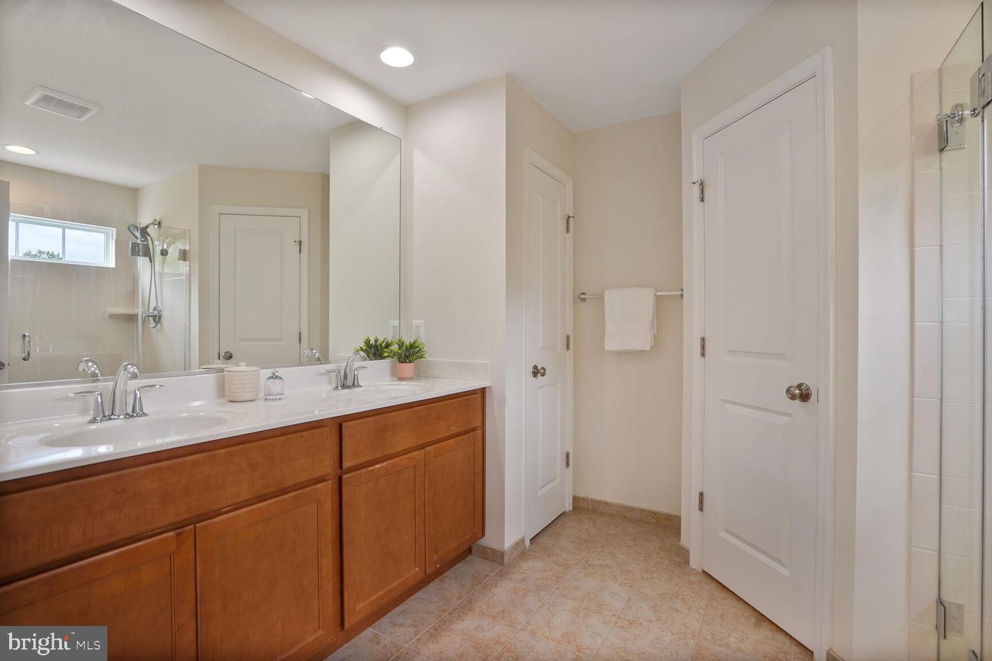 8108 HONEY BEE WAY, MANASSAS, Virginia 20111, 4 Bedrooms Bedrooms, ,3 BathroomsBathrooms,Residential,For sale,8108 HONEY BEE WAY,VAPW2094282 MLS # VAPW2094282