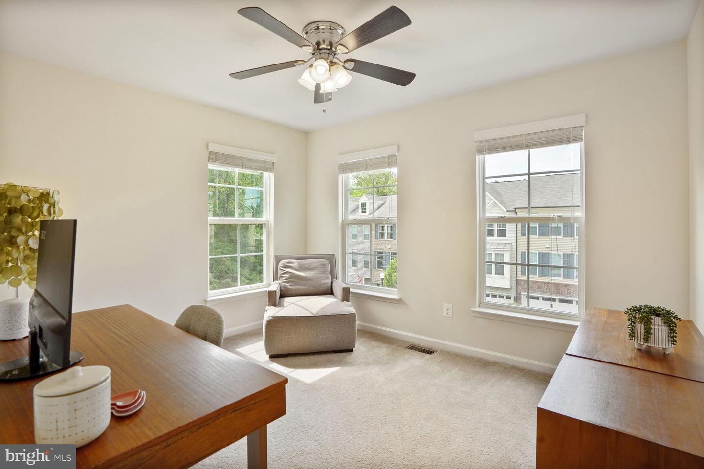 8108 HONEY BEE WAY, MANASSAS, Virginia 20111, 4 Bedrooms Bedrooms, ,3 BathroomsBathrooms,Residential,For sale,8108 HONEY BEE WAY,VAPW2094282 MLS # VAPW2094282