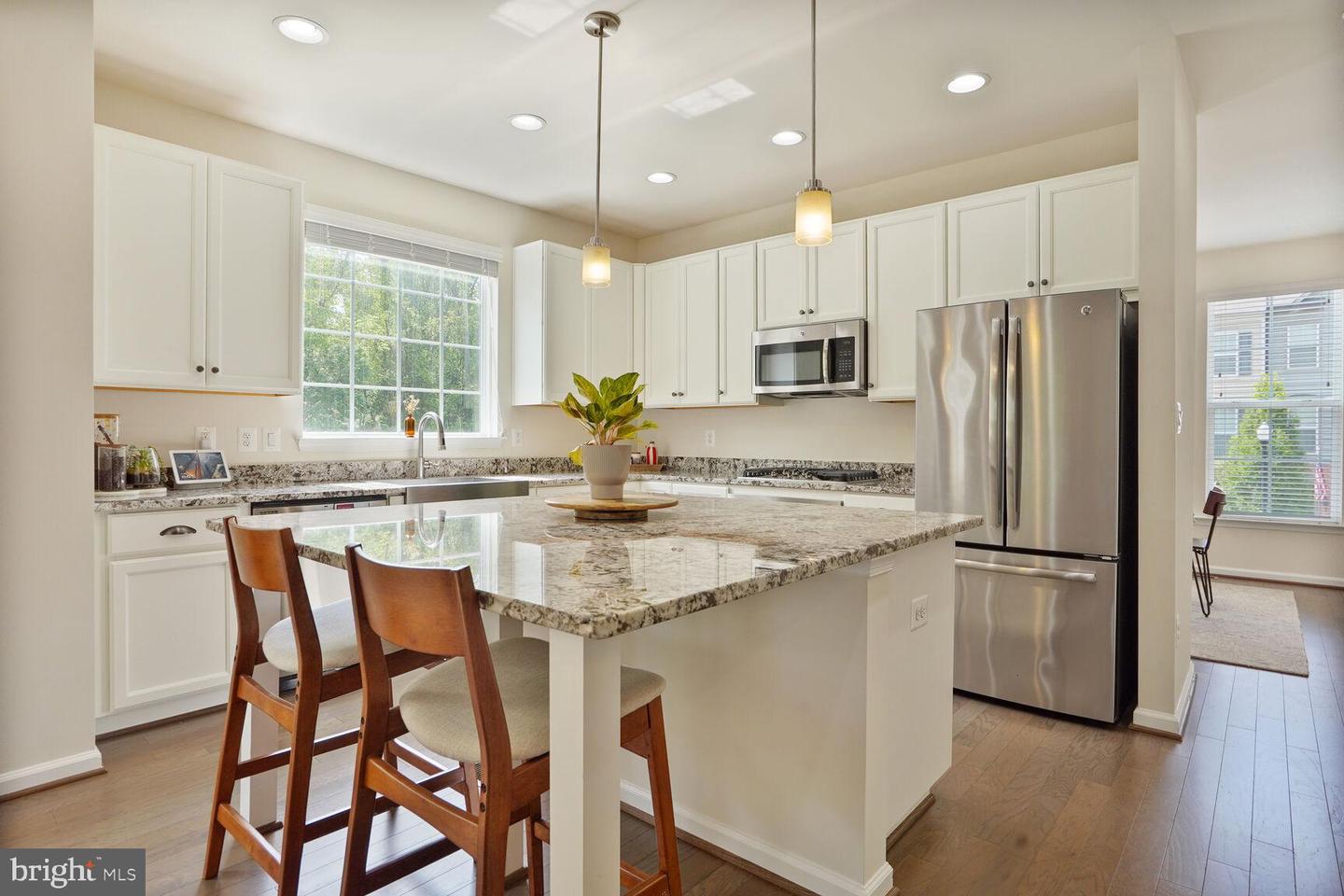 8108 HONEY BEE WAY, MANASSAS, Virginia 20111, 4 Bedrooms Bedrooms, ,3 BathroomsBathrooms,Residential,For sale,8108 HONEY BEE WAY,VAPW2094282 MLS # VAPW2094282