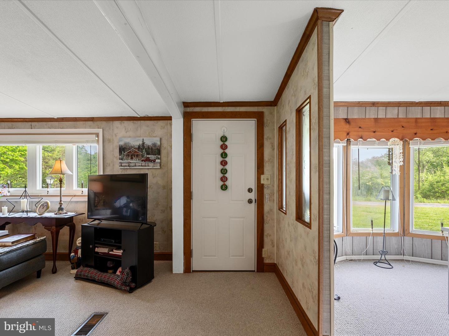 173 JOURNEYMAN LN, WHITE POST, Virginia 22663, 3 Bedrooms Bedrooms, ,2 BathroomsBathrooms,Residential,For sale,173 JOURNEYMAN LN,VAFV2034054 MLS # VAFV2034054
