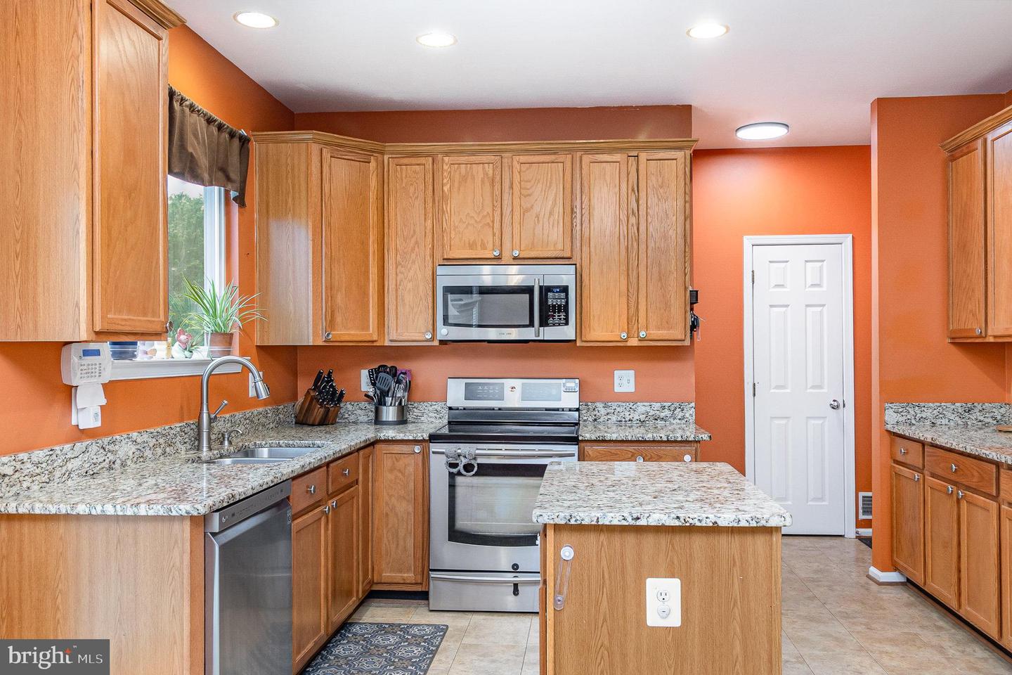 10578 TALISA LN, MANASSAS, Virginia 20112, 5 Bedrooms Bedrooms, ,3 BathroomsBathrooms,Residential,For sale,10578 TALISA LN,VAPW2094286 MLS # VAPW2094286