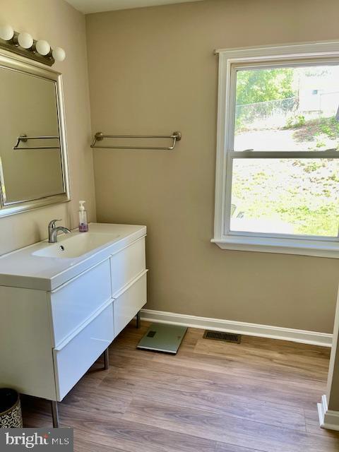 13203 TREETOP CT, WOODBRIDGE, Virginia 22191, 4 Bedrooms Bedrooms, ,2 BathroomsBathrooms,Residential,For sale,13203 TREETOP CT,VAPW2094320 MLS # VAPW2094320
