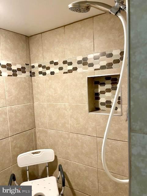 13203 TREETOP CT, WOODBRIDGE, Virginia 22191, 4 Bedrooms Bedrooms, ,2 BathroomsBathrooms,Residential,For sale,13203 TREETOP CT,VAPW2094320 MLS # VAPW2094320