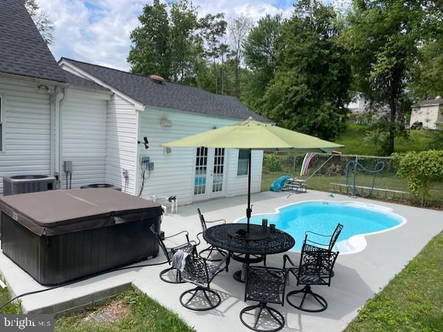 13203 TREETOP CT, WOODBRIDGE, Virginia 22191, 4 Bedrooms Bedrooms, ,2 BathroomsBathrooms,Residential,For sale,13203 TREETOP CT,VAPW2094320 MLS # VAPW2094320