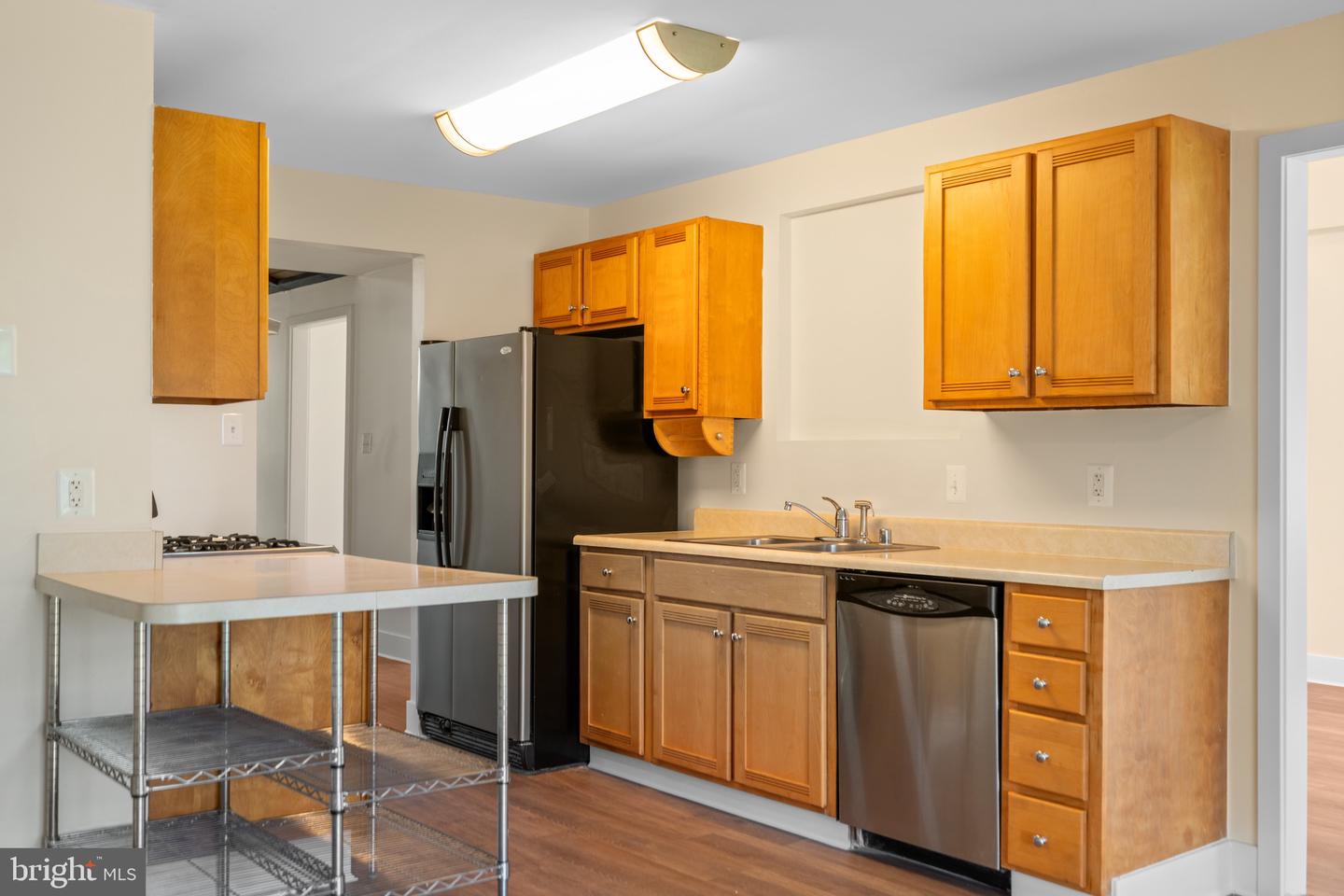 202 NUTMEG CT, STERLING, Virginia 20164, 3 Bedrooms Bedrooms, ,2 BathroomsBathrooms,Residential,For sale,202 NUTMEG CT,VALO2095992 MLS # VALO2095992