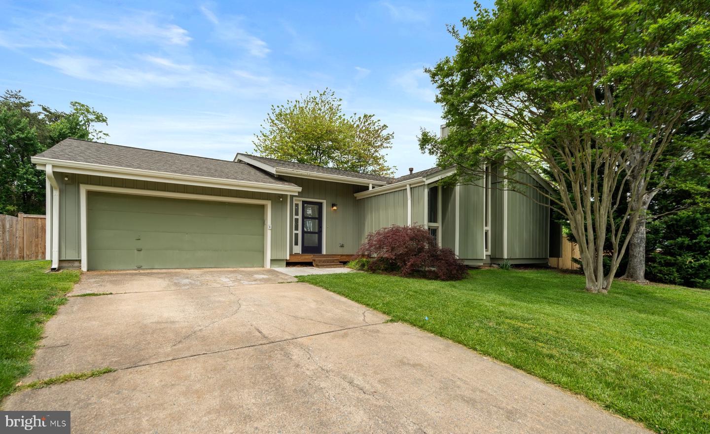 202 NUTMEG CT, STERLING, Virginia 20164, 3 Bedrooms Bedrooms, ,2 BathroomsBathrooms,Residential,For sale,202 NUTMEG CT,VALO2095992 MLS # VALO2095992