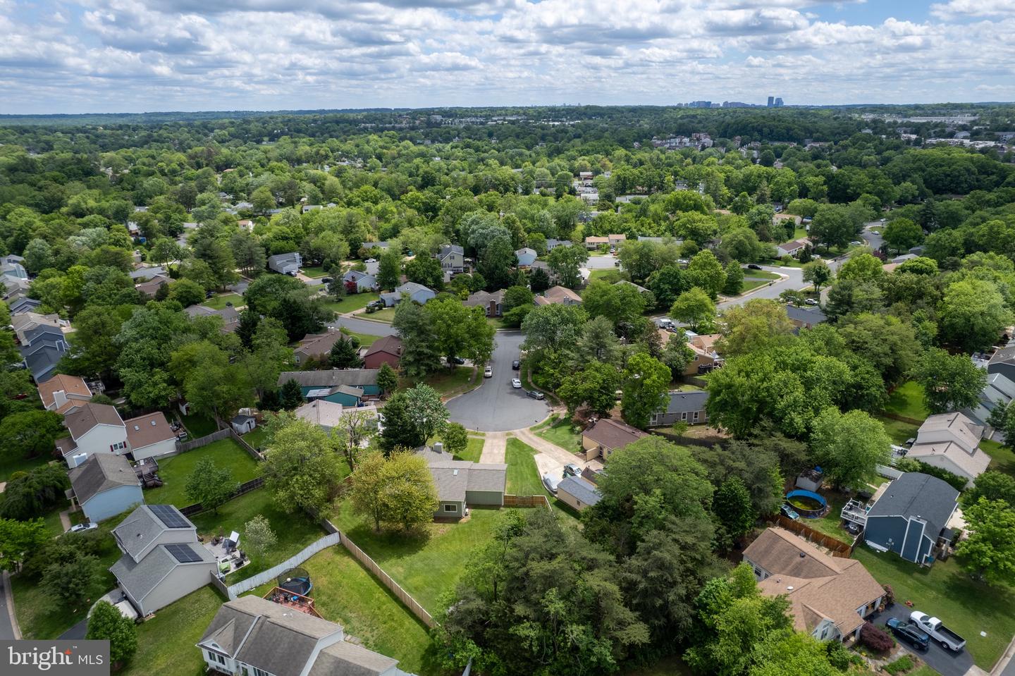 202 NUTMEG CT, STERLING, Virginia 20164, 3 Bedrooms Bedrooms, ,2 BathroomsBathrooms,Residential,For sale,202 NUTMEG CT,VALO2095992 MLS # VALO2095992
