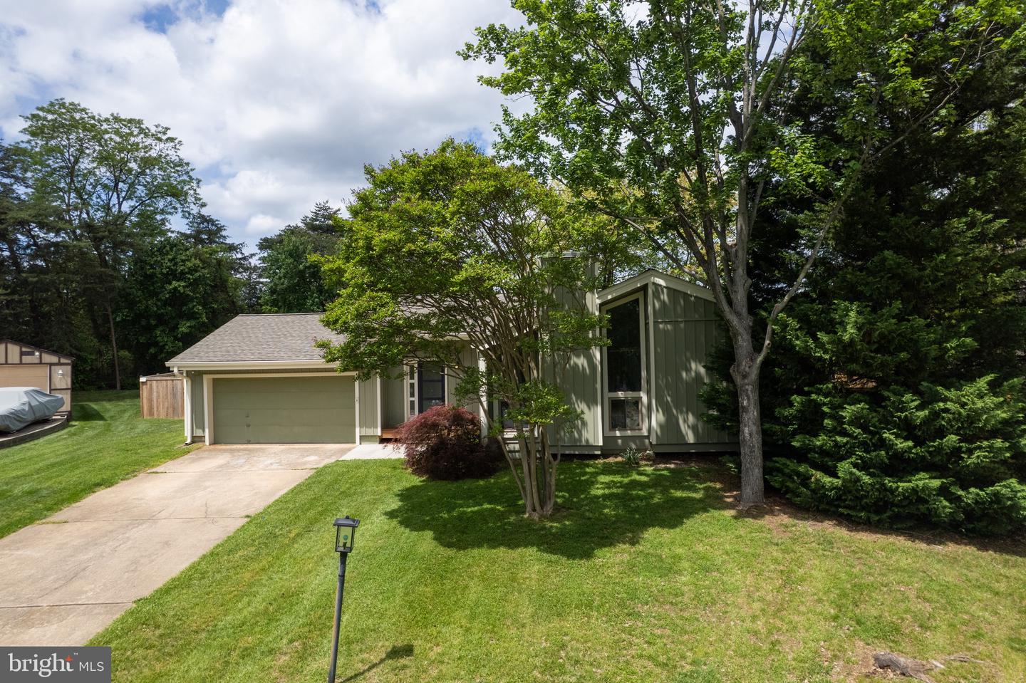 202 NUTMEG CT, STERLING, Virginia 20164, 3 Bedrooms Bedrooms, ,2 BathroomsBathrooms,Residential,For sale,202 NUTMEG CT,VALO2095992 MLS # VALO2095992