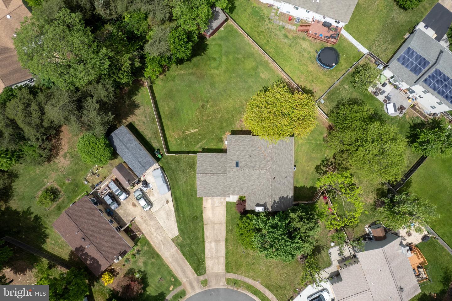 202 NUTMEG CT, STERLING, Virginia 20164, 3 Bedrooms Bedrooms, ,2 BathroomsBathrooms,Residential,For sale,202 NUTMEG CT,VALO2095992 MLS # VALO2095992