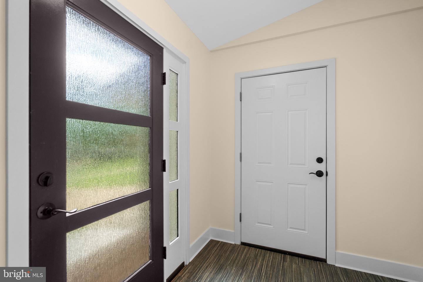 202 NUTMEG CT, STERLING, Virginia 20164, 3 Bedrooms Bedrooms, ,2 BathroomsBathrooms,Residential,For sale,202 NUTMEG CT,VALO2095992 MLS # VALO2095992