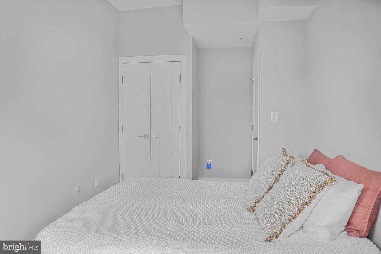 700 16TH ST NE #4, WASHINGTON, District Of Columbia 20002, 2 Bedrooms Bedrooms, ,1 BathroomBathrooms,Residential,For sale,700 16TH ST NE #4,DCDC2199836 MLS # DCDC2199836