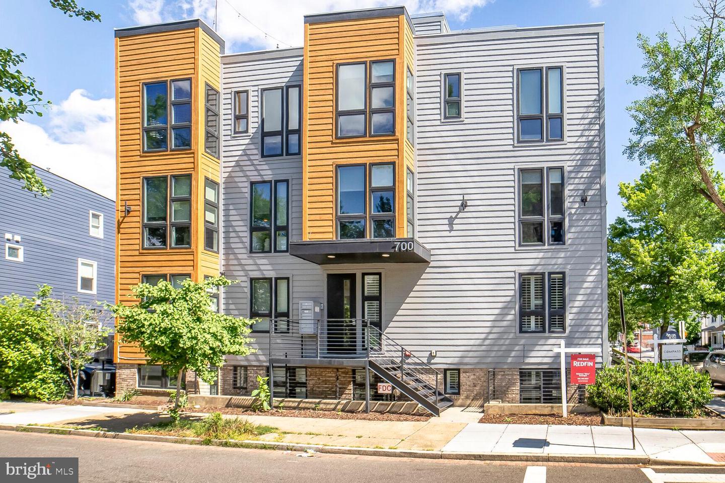 700 16TH ST NE #4, WASHINGTON, District Of Columbia 20002, 2 Bedrooms Bedrooms, ,1 BathroomBathrooms,Residential,For sale,700 16TH ST NE #4,DCDC2199836 MLS # DCDC2199836