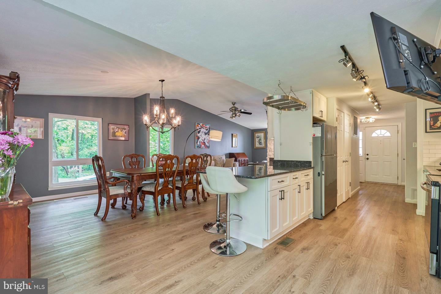 2238 SANIBEL DR, RESTON, Virginia 20191, 5 Bedrooms Bedrooms, ,3 BathroomsBathrooms,Residential,For sale,2238 SANIBEL DR,VAFX2239786 MLS # VAFX2239786