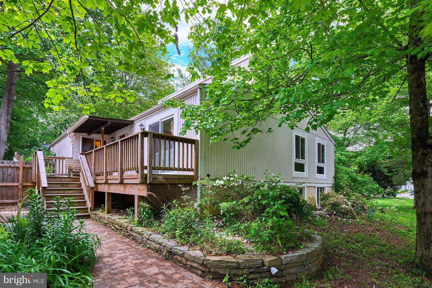 2238 SANIBEL DR, RESTON, Virginia 20191, 5 Bedrooms Bedrooms, ,3 BathroomsBathrooms,Residential,For sale,2238 SANIBEL DR,VAFX2239786 MLS # VAFX2239786