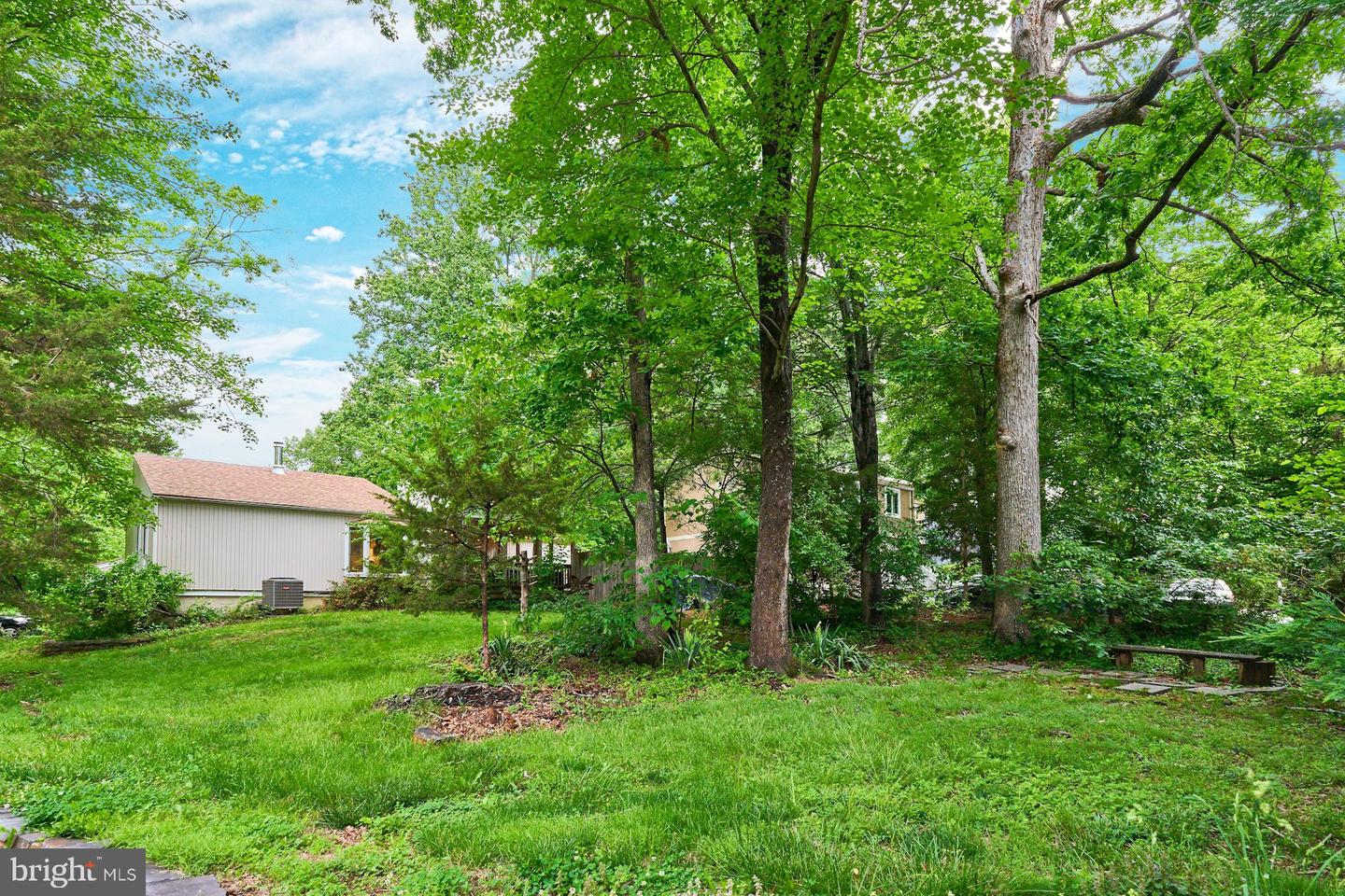 2238 SANIBEL DR, RESTON, Virginia 20191, 5 Bedrooms Bedrooms, ,3 BathroomsBathrooms,Residential,For sale,2238 SANIBEL DR,VAFX2239786 MLS # VAFX2239786