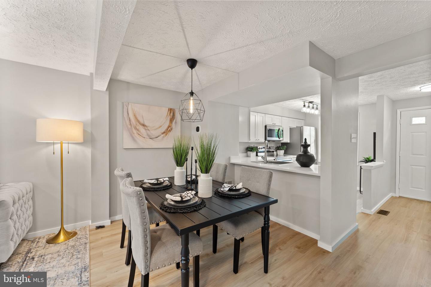 5878 CLARENDON SPRINGS PL, CENTREVILLE, Virginia 20121, 2 Bedrooms Bedrooms, ,2 BathroomsBathrooms,Residential,For sale,5878 CLARENDON SPRINGS PL,VAFX2239396 MLS # VAFX2239396