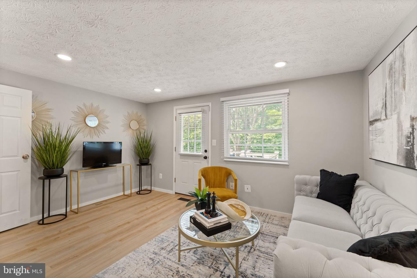 5878 CLARENDON SPRINGS PL, CENTREVILLE, Virginia 20121, 2 Bedrooms Bedrooms, ,2 BathroomsBathrooms,Residential,For sale,5878 CLARENDON SPRINGS PL,VAFX2239396 MLS # VAFX2239396