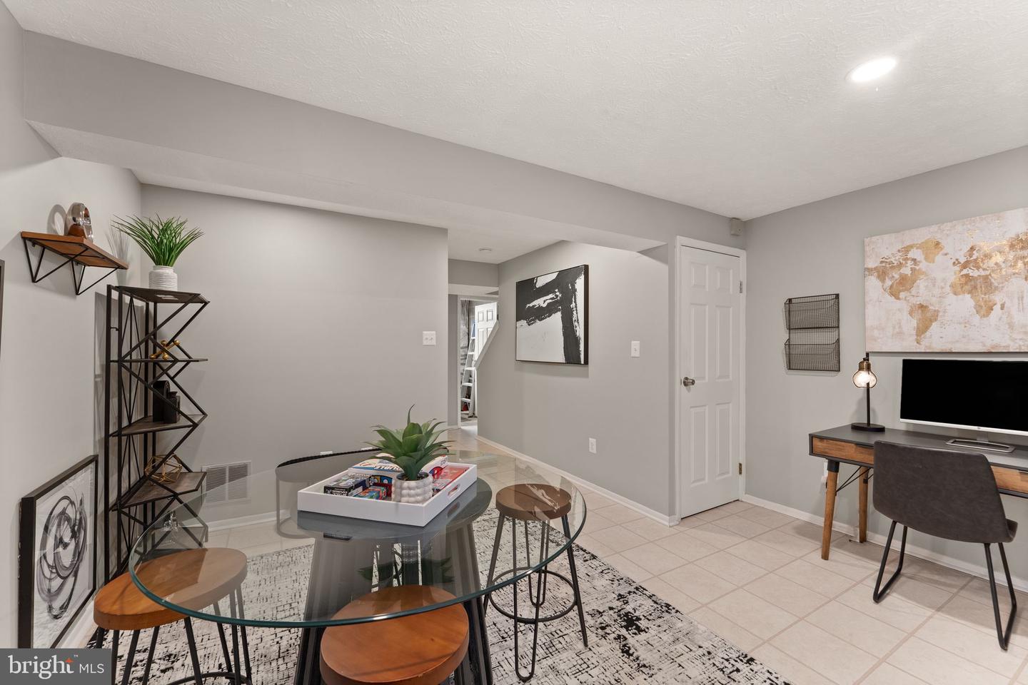 5878 CLARENDON SPRINGS PL, CENTREVILLE, Virginia 20121, 2 Bedrooms Bedrooms, ,2 BathroomsBathrooms,Residential,For sale,5878 CLARENDON SPRINGS PL,VAFX2239396 MLS # VAFX2239396