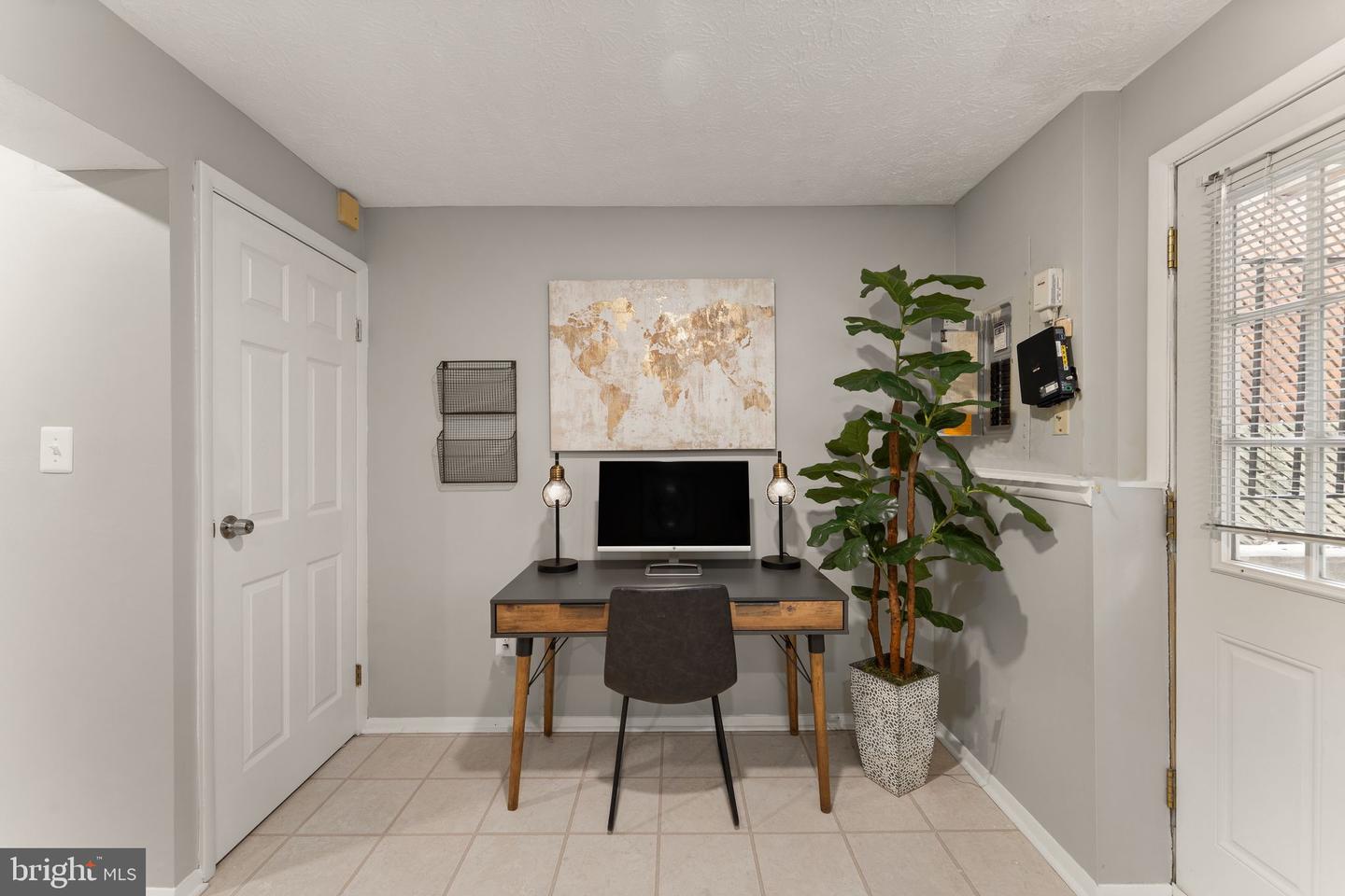 5878 CLARENDON SPRINGS PL, CENTREVILLE, Virginia 20121, 2 Bedrooms Bedrooms, ,2 BathroomsBathrooms,Residential,For sale,5878 CLARENDON SPRINGS PL,VAFX2239396 MLS # VAFX2239396