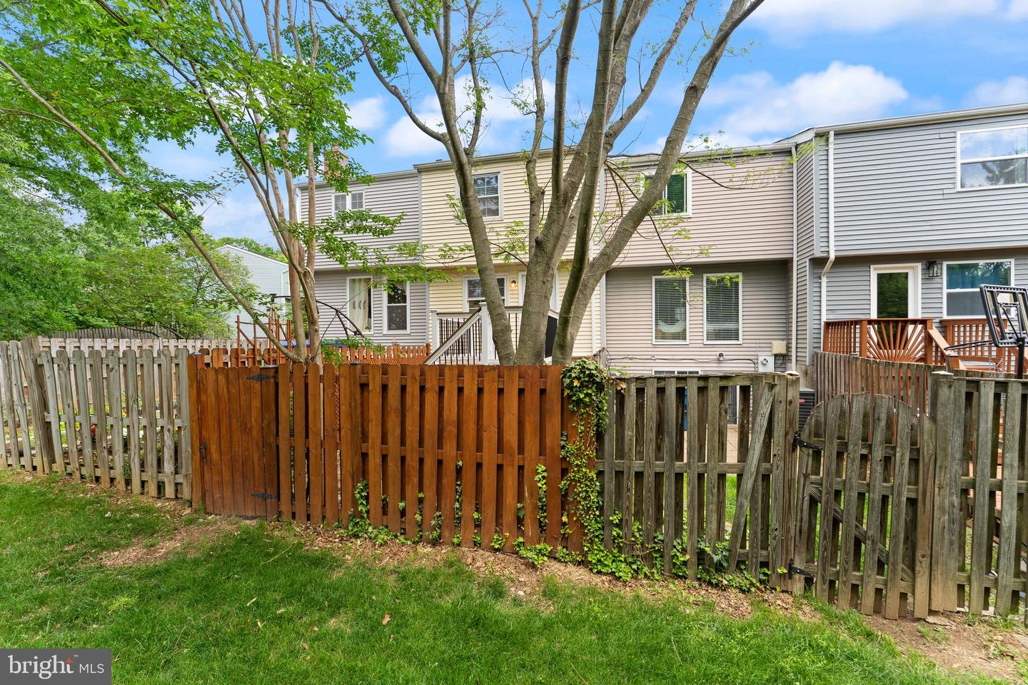 5878 CLARENDON SPRINGS PL, CENTREVILLE, Virginia 20121, 2 Bedrooms Bedrooms, ,2 BathroomsBathrooms,Residential,For sale,5878 CLARENDON SPRINGS PL,VAFX2239396 MLS # VAFX2239396