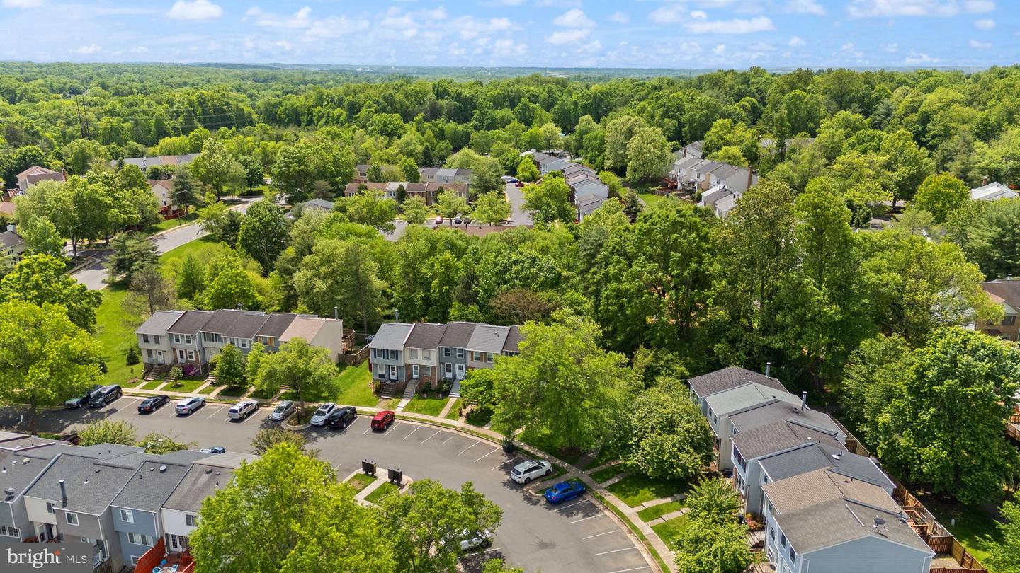 5878 CLARENDON SPRINGS PL, CENTREVILLE, Virginia 20121, 2 Bedrooms Bedrooms, ,2 BathroomsBathrooms,Residential,For sale,5878 CLARENDON SPRINGS PL,VAFX2239396 MLS # VAFX2239396