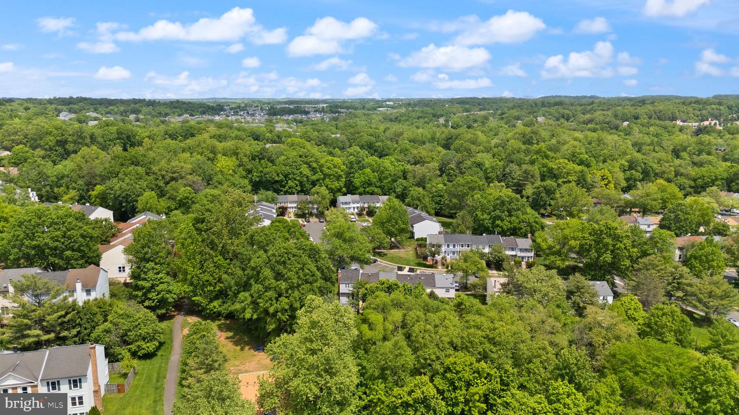 5878 CLARENDON SPRINGS PL, CENTREVILLE, Virginia 20121, 2 Bedrooms Bedrooms, ,2 BathroomsBathrooms,Residential,For sale,5878 CLARENDON SPRINGS PL,VAFX2239396 MLS # VAFX2239396