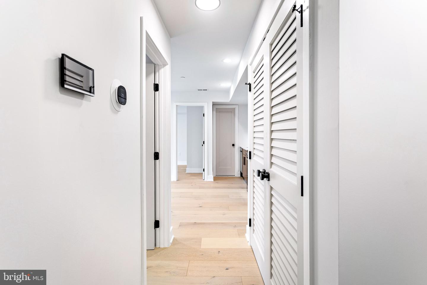 845 19TH ST NE #UNIT 4, WASHINGTON, District Of Columbia 20002, 2 Bedrooms Bedrooms, ,1 BathroomBathrooms,Residential,For sale,845 19TH ST NE #UNIT 4,DCDC2199870 MLS # DCDC2199870