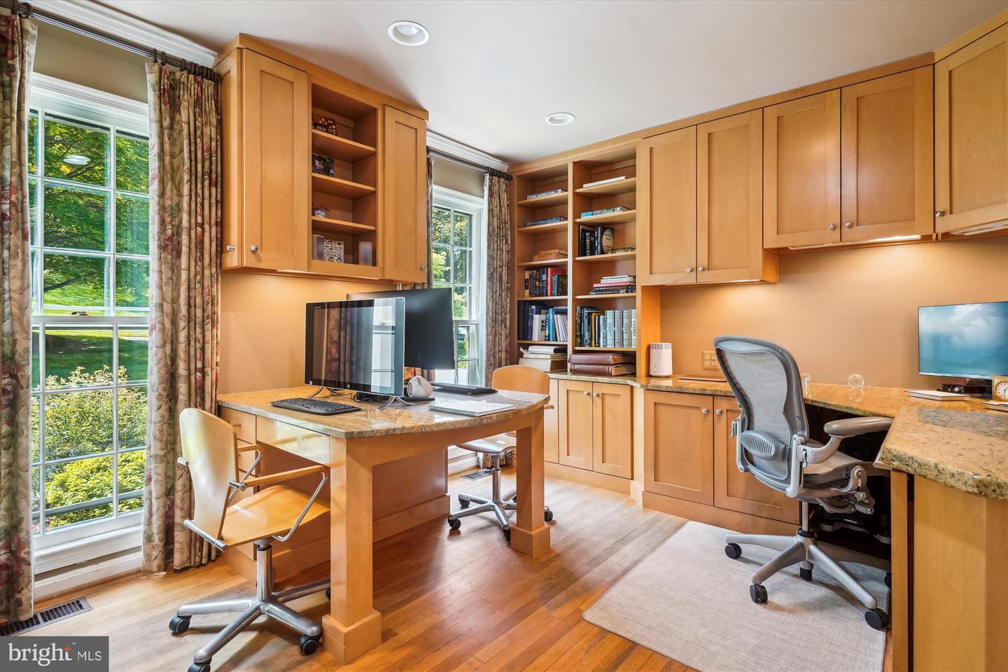 1586 FOREST VILLA LN, MCLEAN, Virginia 22101, 5 Bedrooms Bedrooms, ,3 BathroomsBathrooms,Residential,For sale,1586 FOREST VILLA LN,VAFX2239798 MLS # VAFX2239798