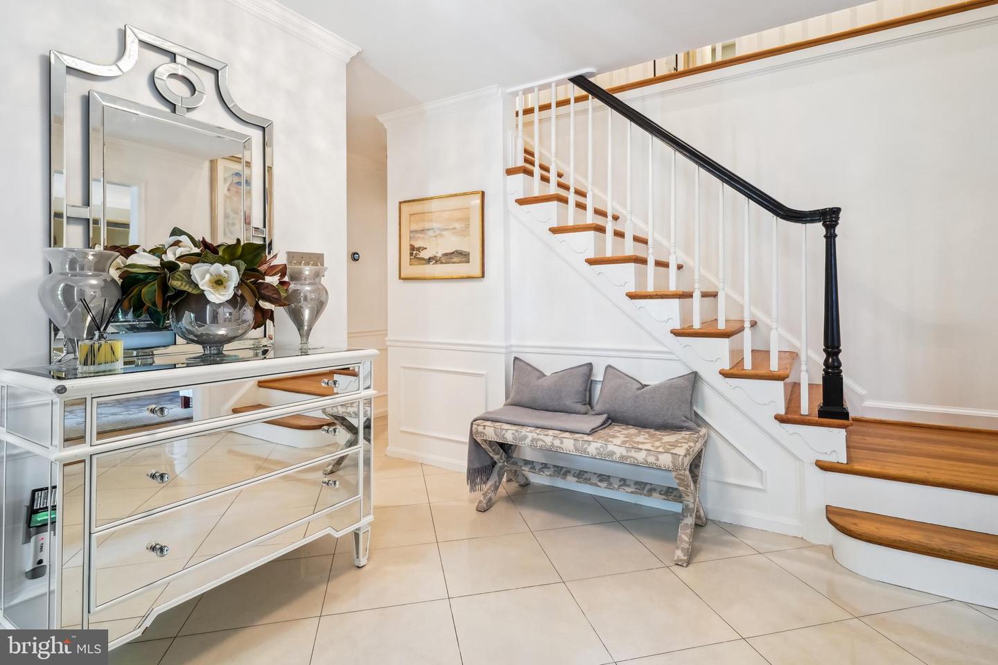 1586 FOREST VILLA LN, MCLEAN, Virginia 22101, 5 Bedrooms Bedrooms, ,3 BathroomsBathrooms,Residential,For sale,1586 FOREST VILLA LN,VAFX2239798 MLS # VAFX2239798