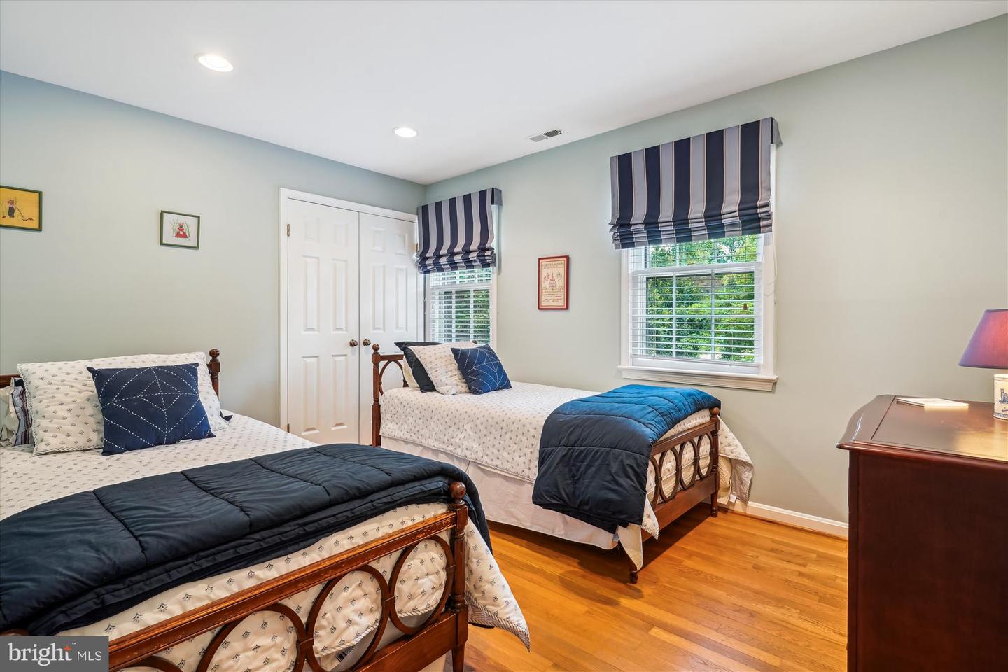 1586 FOREST VILLA LN, MCLEAN, Virginia 22101, 5 Bedrooms Bedrooms, ,3 BathroomsBathrooms,Residential,For sale,1586 FOREST VILLA LN,VAFX2239798 MLS # VAFX2239798